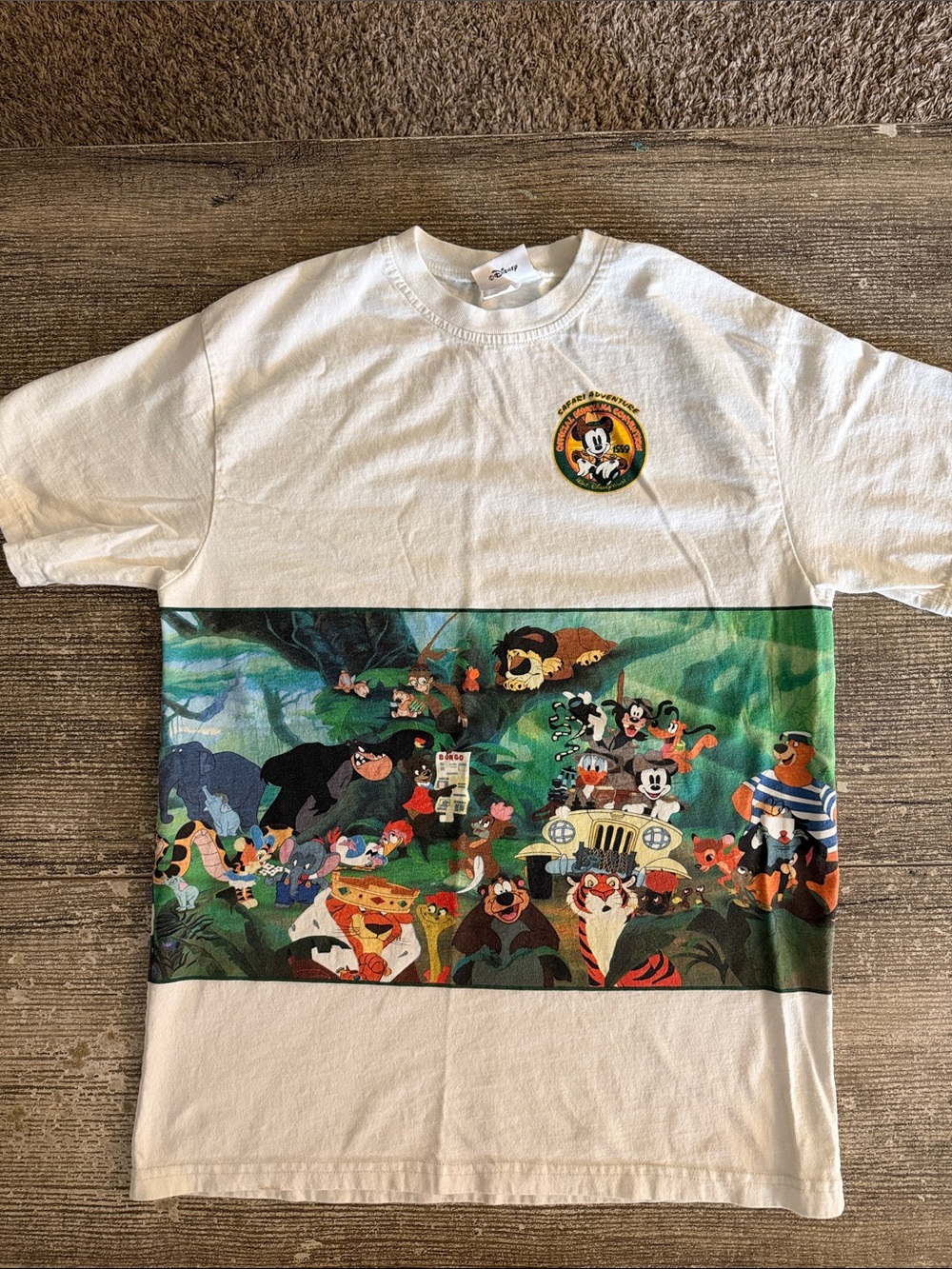 Vintage Disney Disneyana Convention Safari Adventure wrap around graphic t shirt